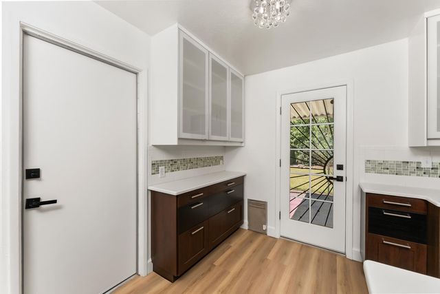 8161 Kaula Dr, Fair Oaks, CA 95628