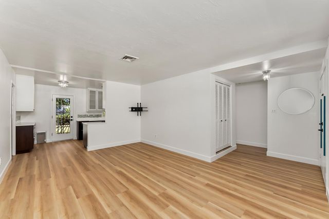 8161 Kaula Dr, Fair Oaks, CA 95628