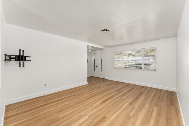 8161 Kaula Dr, Fair Oaks, CA 95628