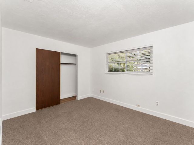 8161 Kaula Dr, Fair Oaks, CA 95628
