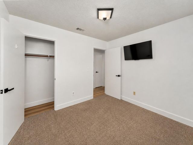 8161 Kaula Dr, Fair Oaks, CA 95628