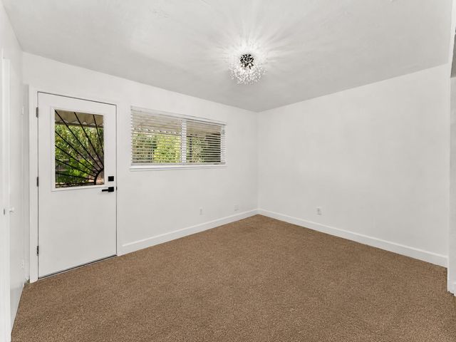 8161 Kaula Dr, Fair Oaks, CA 95628