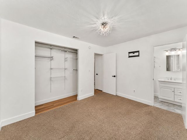 8161 Kaula Dr, Fair Oaks, CA 95628