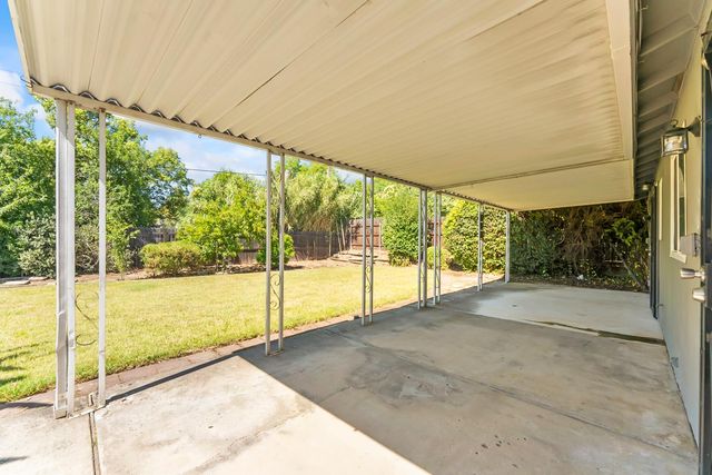 8161 Kaula Dr, Fair Oaks, CA 95628