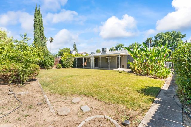 8161 Kaula Dr, Fair Oaks, CA 95628
