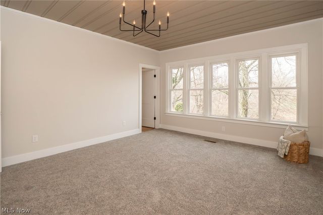 1940 Canton Road, Akron, OH 44312