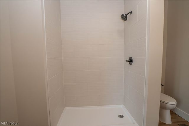 1940 Canton Road, Akron, OH 44312