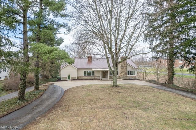 1940 Canton Road, Akron, OH 44312