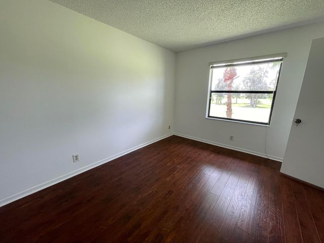 7149 Golf Colony Court 203, Lake Worth, FL 33467