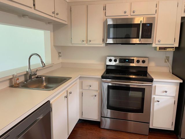 7149 Golf Colony Court 203, Lake Worth, FL 33467