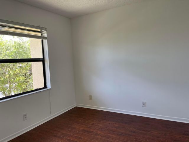 7149 Golf Colony Court 203, Lake Worth, FL 33467