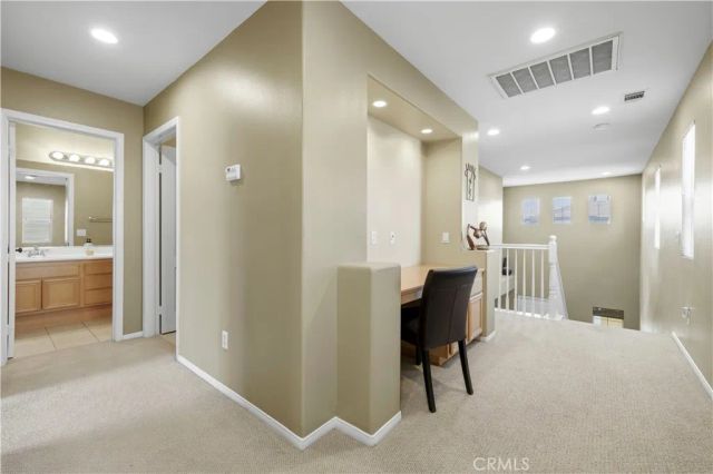 28940 Mirada Circulo, Valencia, CA 91354