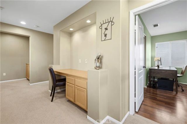 28940 Mirada Circulo, Valencia, CA 91354