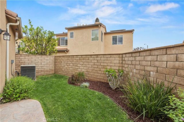 28940 Mirada Circulo, Valencia, CA 91354