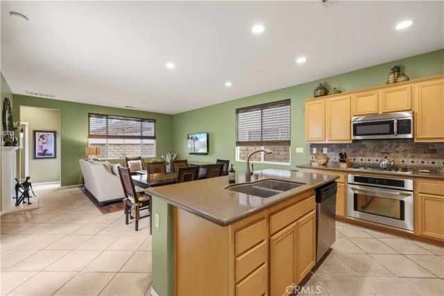 28940 Mirada Circulo, Valencia, CA 91354