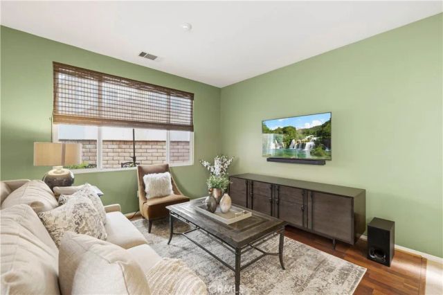 28940 Mirada Circulo, Valencia, CA 91354