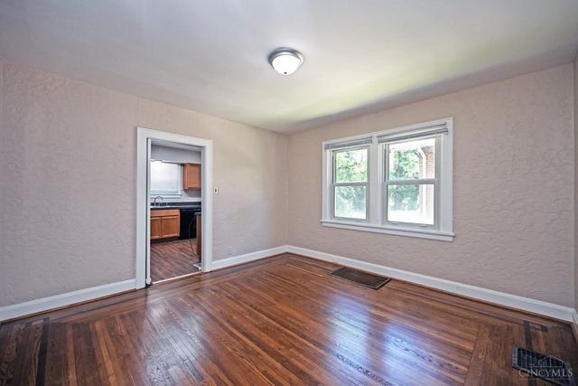 3955 Ardmore Avenue, Cincinnati, OH 45229