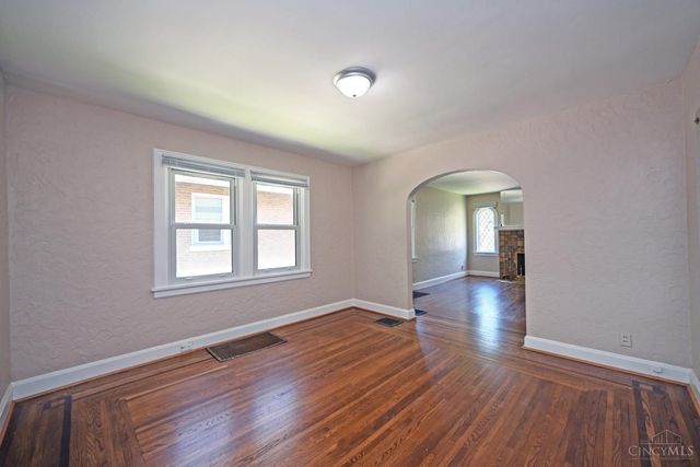 3955 Ardmore Avenue, Cincinnati, OH 45229