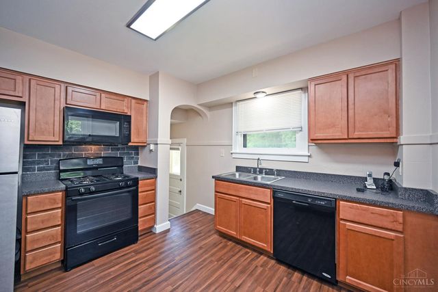 3955 Ardmore Avenue, Cincinnati, OH 45229