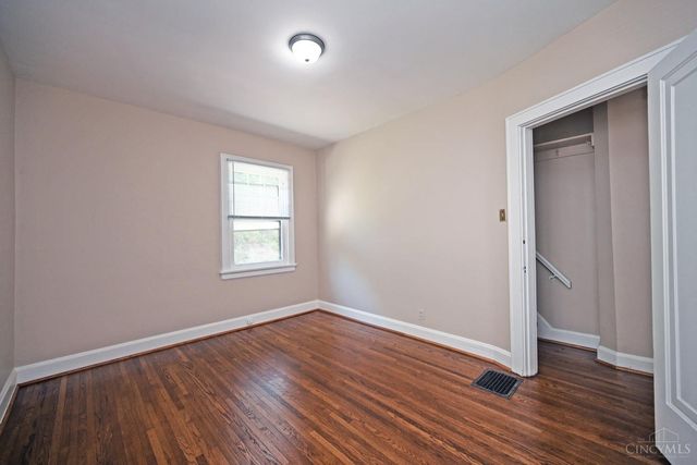 3955 Ardmore Avenue, Cincinnati, OH 45229