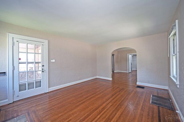 3955 Ardmore Avenue, Cincinnati, OH 45229