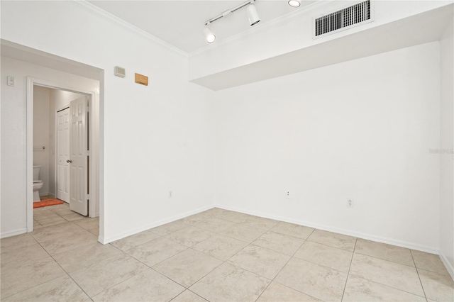 5561 ROSEHILL ROAD 103, Sarasota, FL 34233