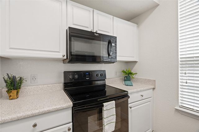 5561 ROSEHILL ROAD 103, Sarasota, FL 34233