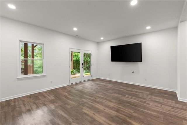 7059 Hunters Ridge, Woodstock, GA 30189