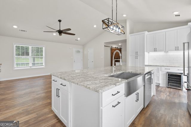 1214 Roxey Maxey Road, Winder, GA 30680