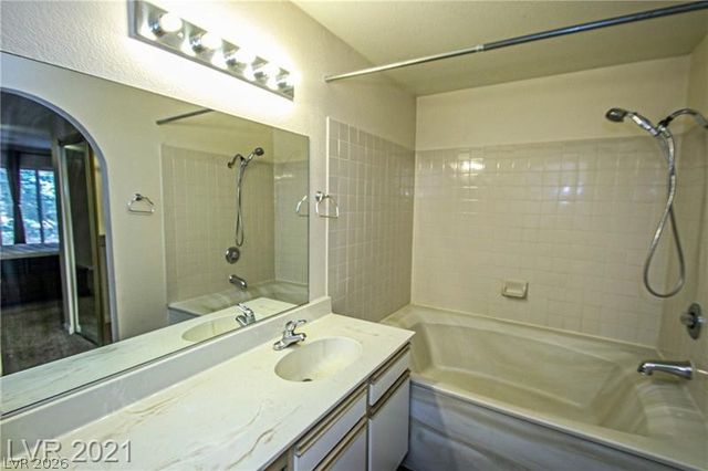 2200 South Fort Apache Road 2048, Las Vegas, NV 89117