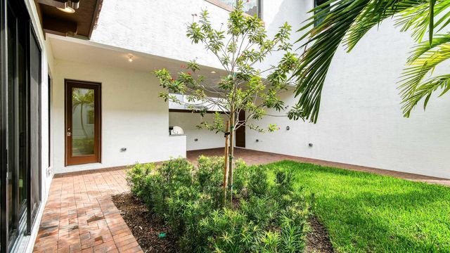 13136 Alton Road, Palm Beach Gardens, FL 33418