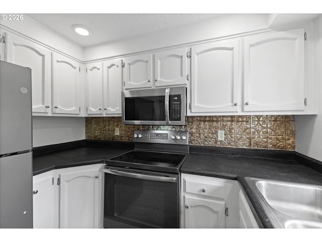 8448 Sw CHELAN Ct, Tualatin, OR 97062