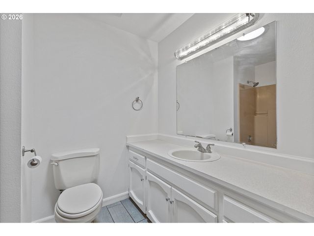 8448 Sw CHELAN Ct, Tualatin, OR 97062