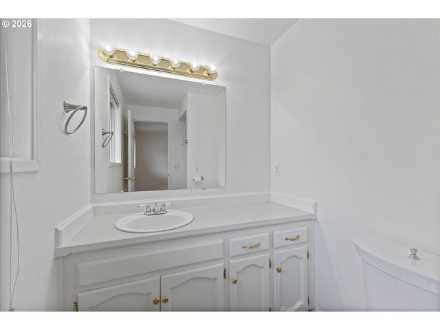 8448 Sw CHELAN Ct, Tualatin, OR 97062