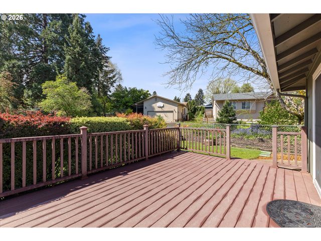 8448 Sw CHELAN Ct, Tualatin, OR 97062