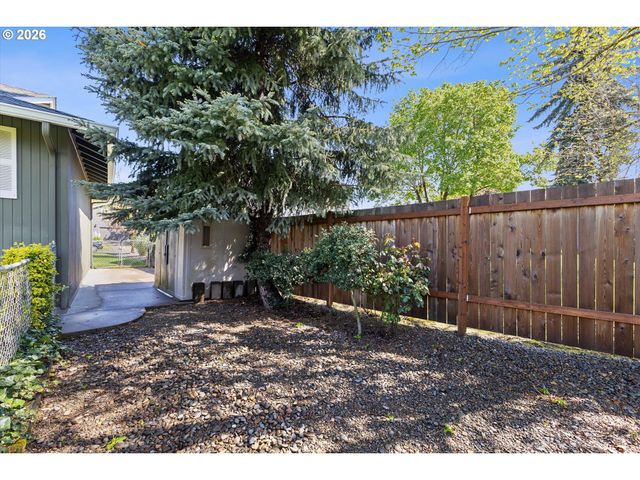 8448 Sw CHELAN Ct, Tualatin, OR 97062