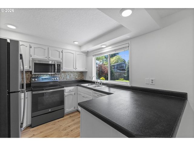 8448 Sw CHELAN Ct, Tualatin, OR 97062