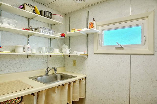 2199 Post Road, Warwick, RI 02886