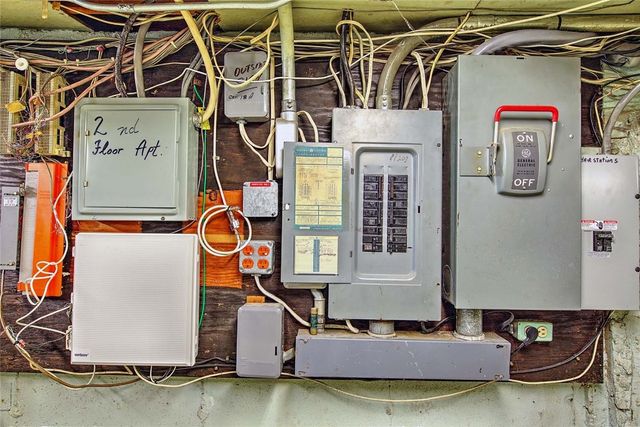 2199 Post Road, Warwick, RI 02886