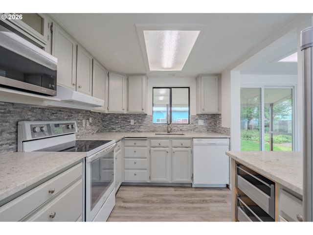 516 26TH St, Washougal, WA 98671