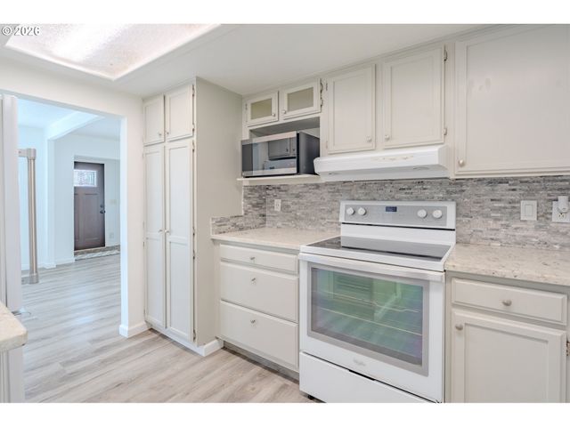 516 26TH St, Washougal, WA 98671