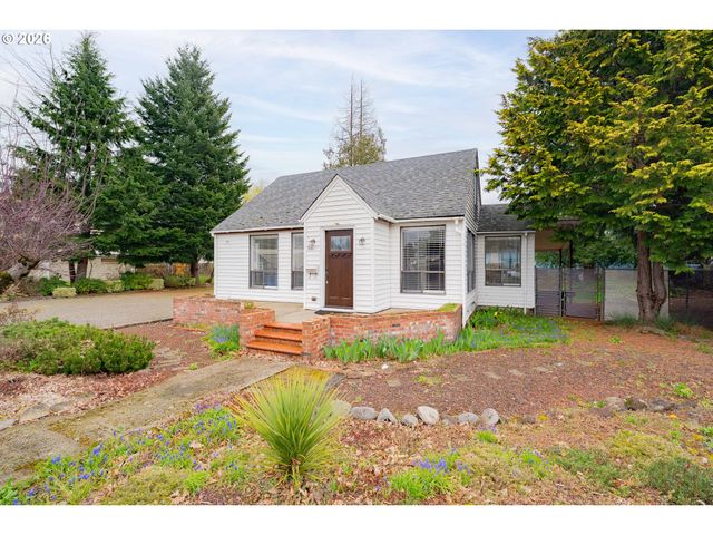 516 26TH St, Washougal, WA 98671