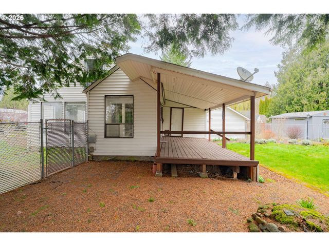 516 26TH St, Washougal, WA 98671