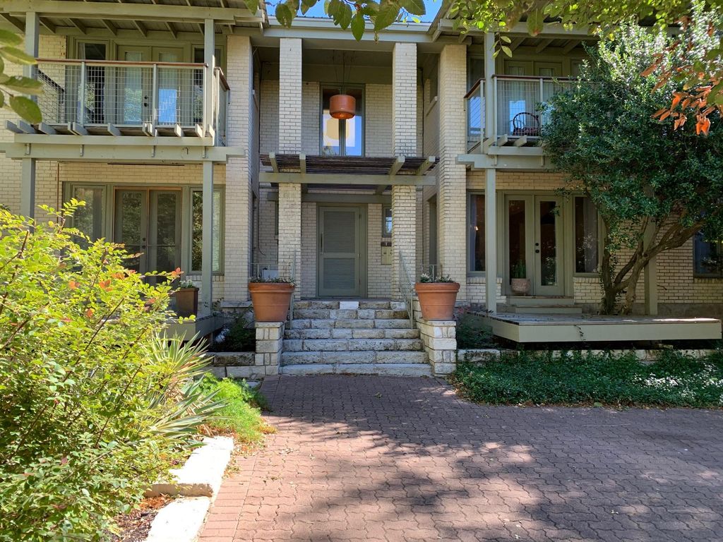 1605 Pease RD 3, Austin, TX 78703