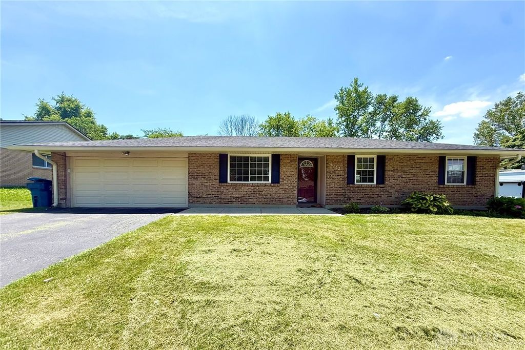 4932 Arrowview Drive, Dayton, OH 45424