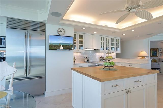 4651 Gulf Shore BLVD N # 504, Naples, FL 34103