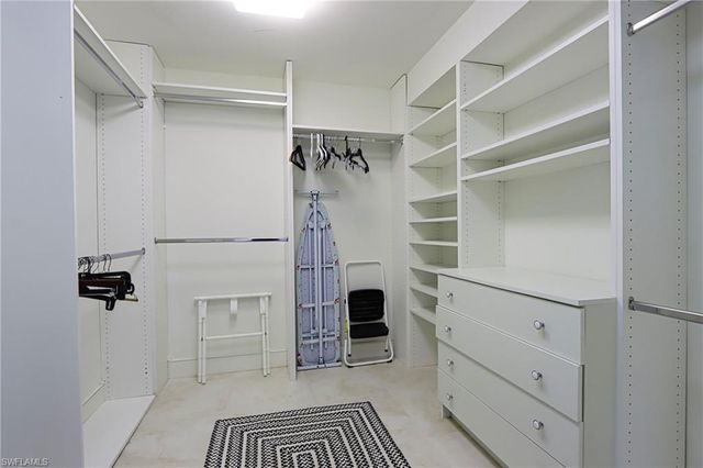 4651 Gulf Shore BLVD N # 504, Naples, FL 34103