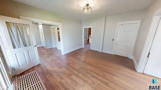 1022 3rd St Street, Brookings, SD 57006