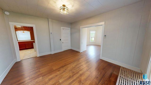 1022 3rd St Street, Brookings, SD 57006