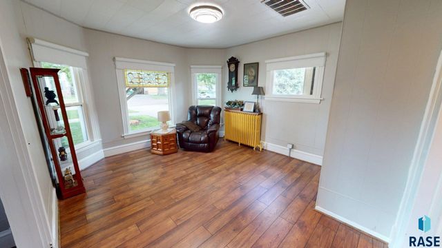 1022 3rd St Street, Brookings, SD 57006